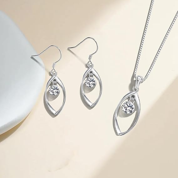 Timeless 925 Sterling Silver & Cubic Zirconia Jewelry Set